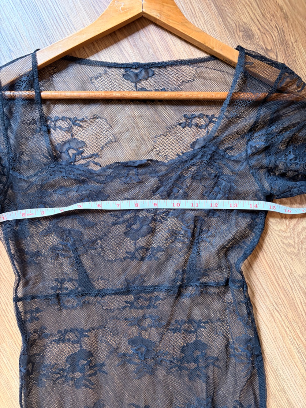 Lace Short-Sleeve Maxi Dress Layer - Picture 3 of 7